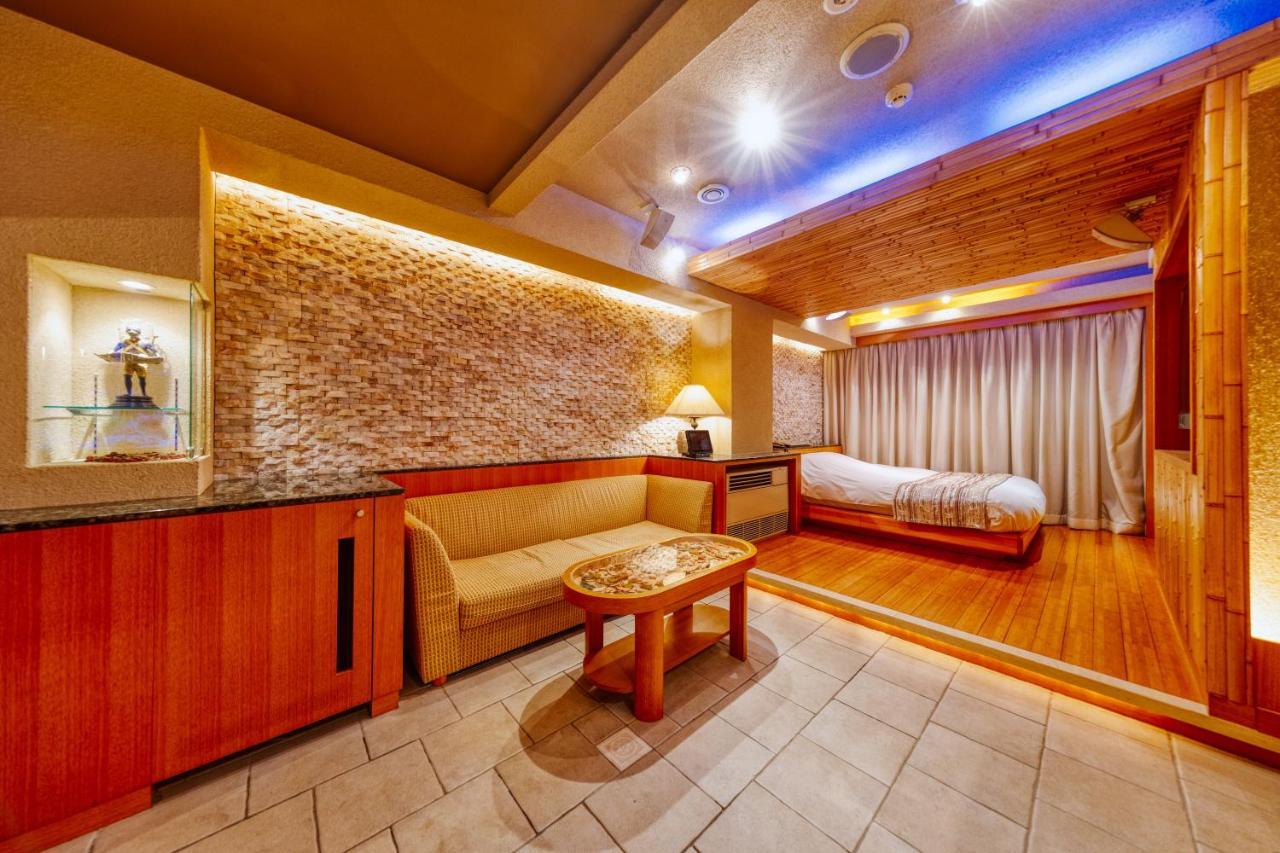 Hotel Lotus Chiba -Adult Only Yachiyo Екстер'єр фото